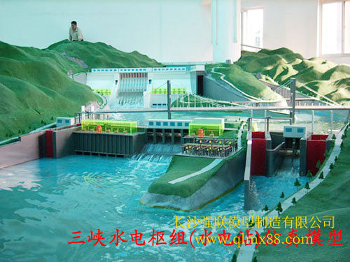 三級梯級綜合水利樞紐動態(tài)仿真模型 三級梯級綜合水利樞紐動態(tài)仿真模型